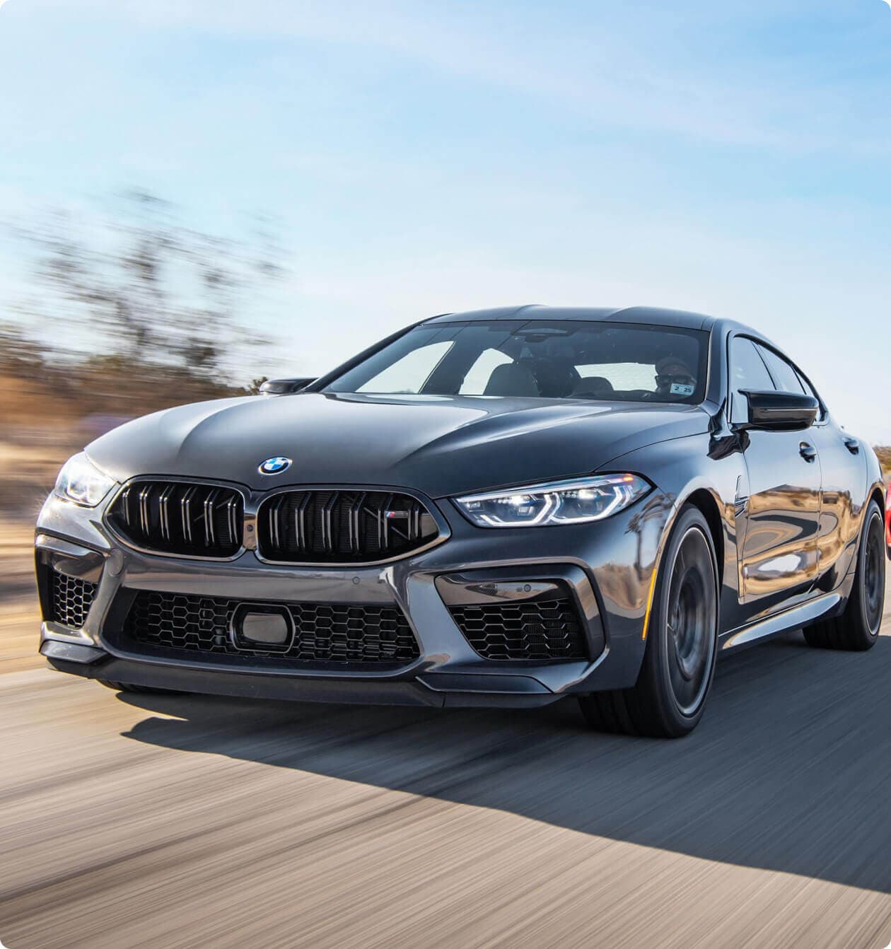 خدمات تأجير السيارات الفاخرة